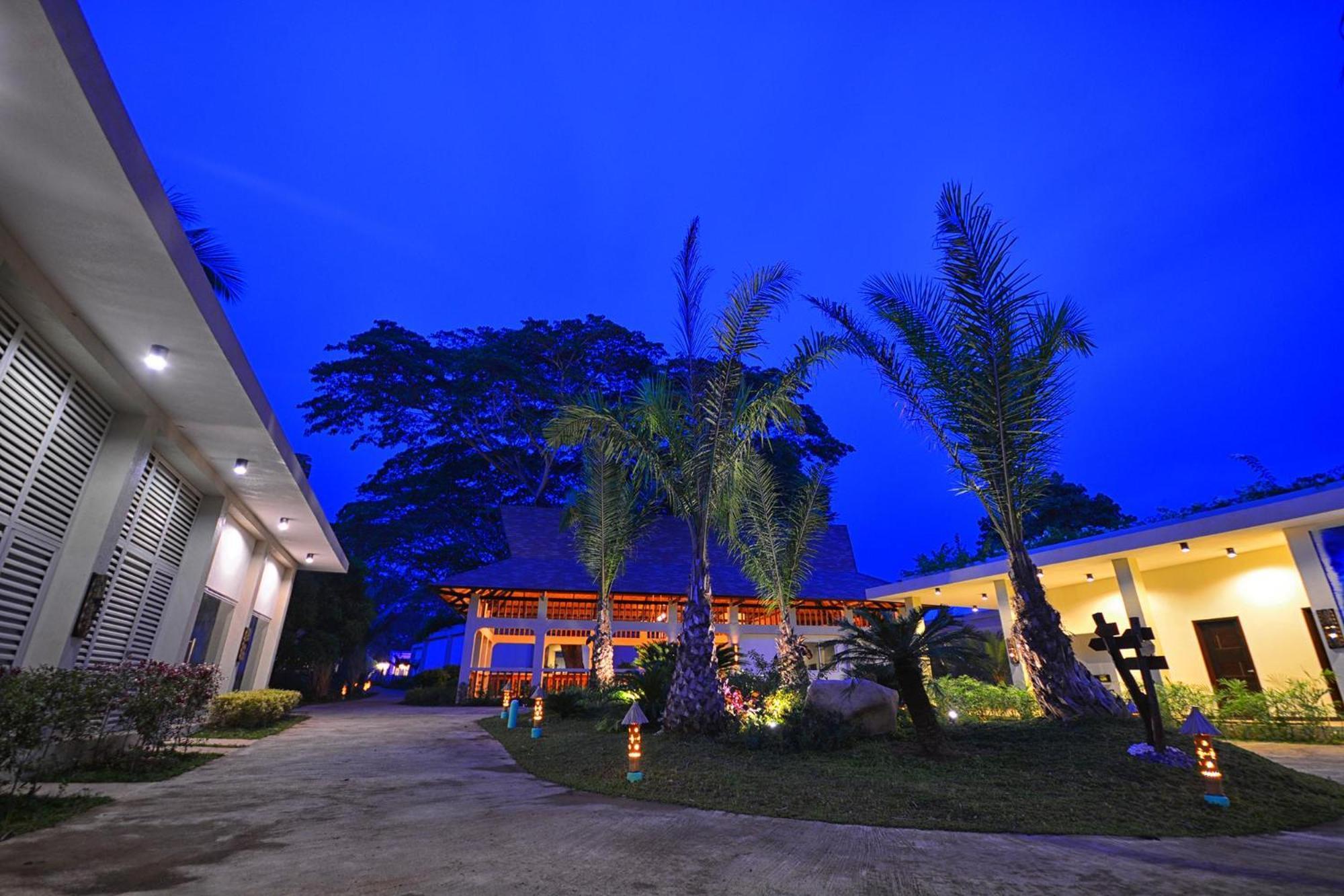 Munting Paraiso Resort