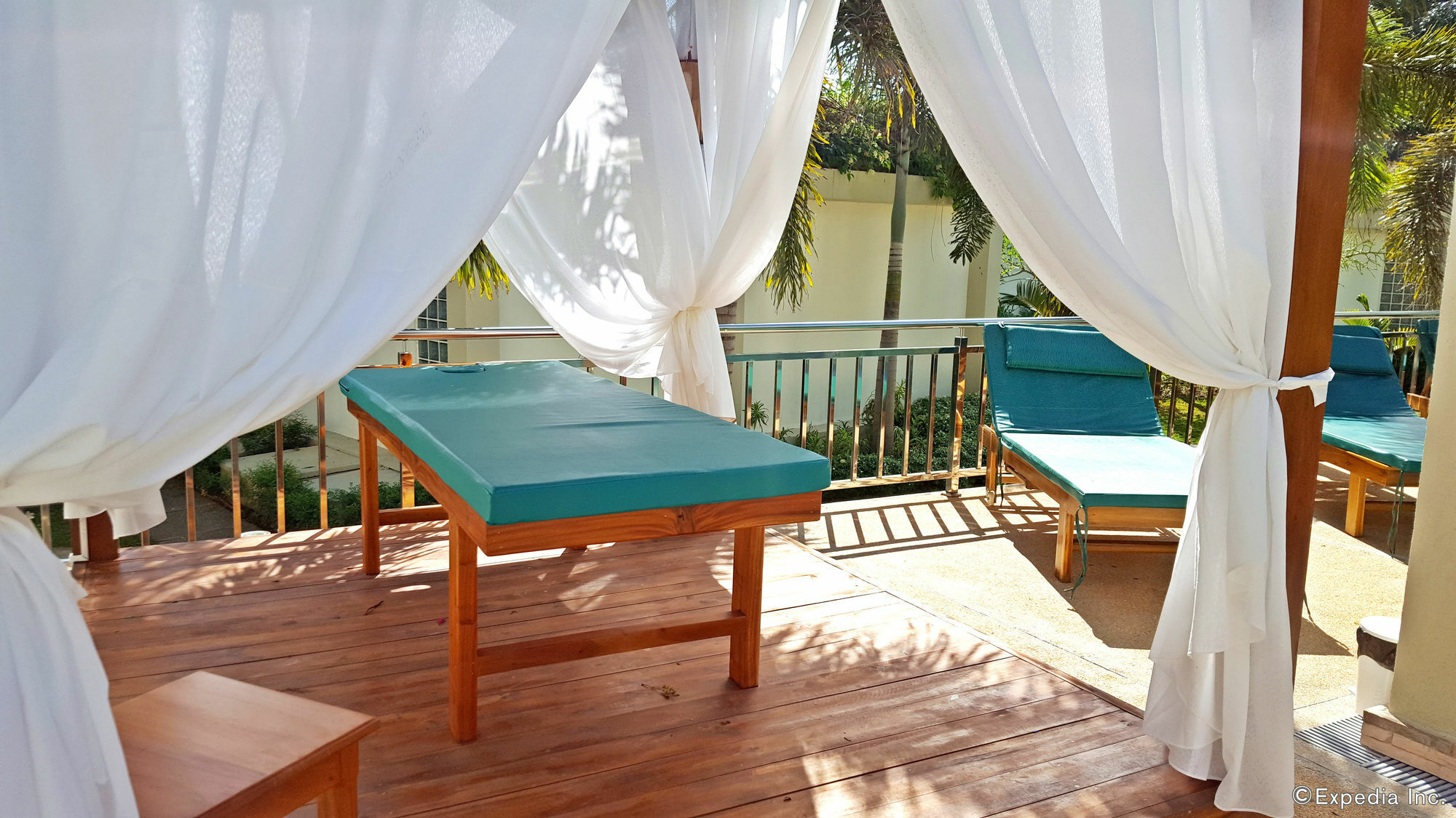 Munting Paraiso Resort 4*